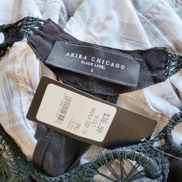 Akira Black Labela Mandela Crop Top - Picture 3 of 3